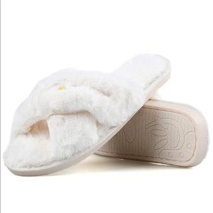 Women's Cross Band Soft Plush Fleece Slippers